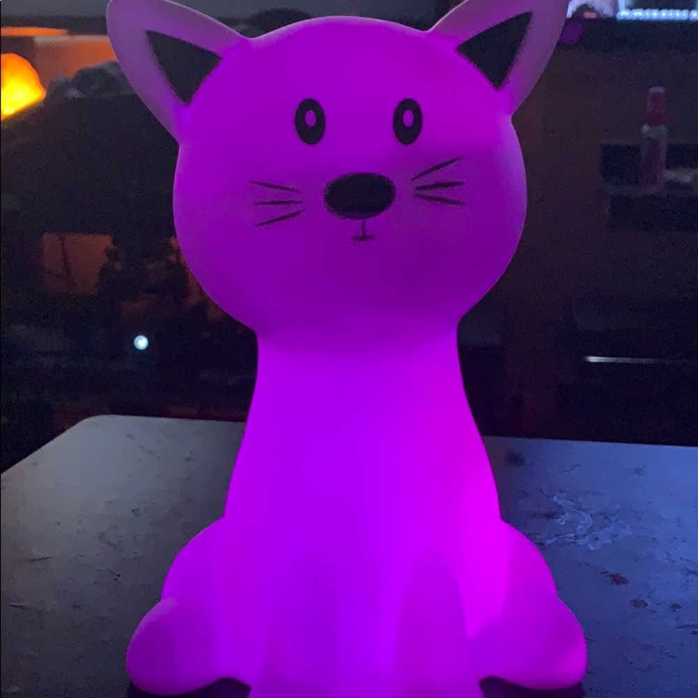 Color changing cat lamp - Picture 6 of 8